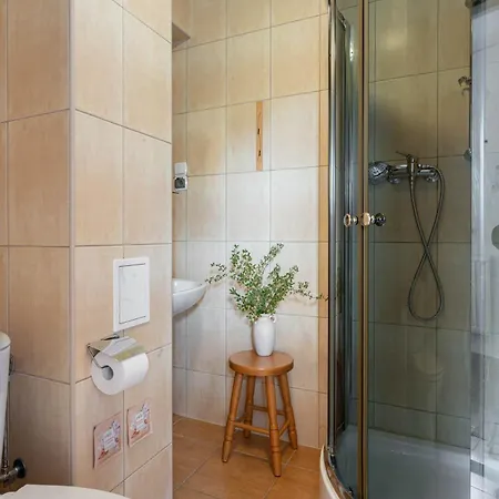 アパート Wynajem Pokoi Maria Kalamacka ザコパネ