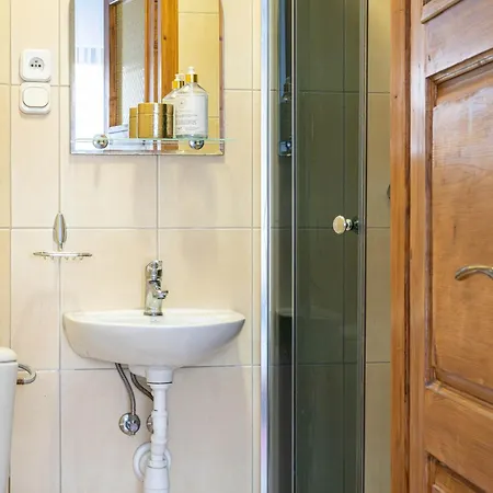 Wynajem Pokoi Maria Kalamacka アパート